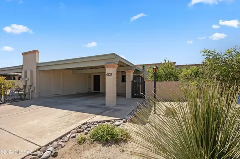 4238 E La Cienega Dr, Tucson, AZ 85712