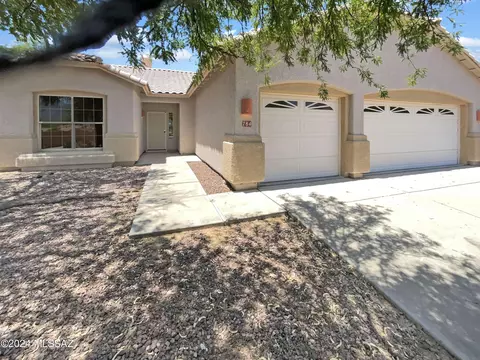 784 E Hemet Pl, Oro Valley, AZ 85755