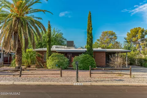 5762 E Mabel St, Tucson, AZ 85712