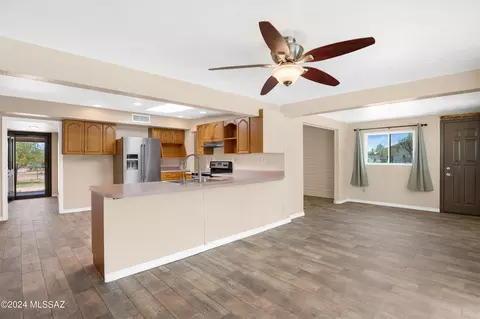 12710 E Wentworth Ct, Vail, AZ 85641 photo 8