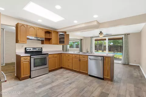12710 E Wentworth Ct, Vail, AZ 85641 photo 6