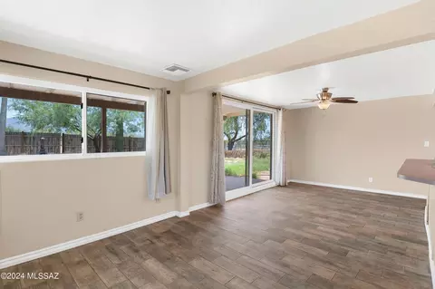 12710 E Wentworth Ct, Vail, AZ 85641 photo 9
