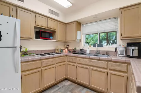 12710 E Wentworth Ct, Vail, AZ 85641 photo 25