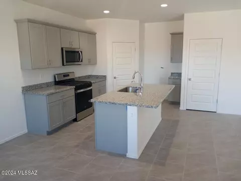 12177 E Ava Lynn Dr W, Vail, AZ 85641 photo 4