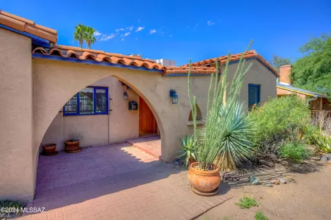 2110 E 8th St, Tucson, AZ 85719