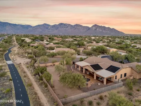 1915 W Mountain Laurel Dr, Oro Valley, AZ 85737
