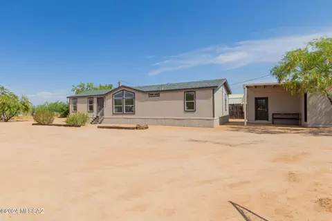 8244 S Cover View Rd, Tucson, AZ 85736