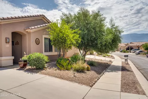 60764 Eagle Heights Dr, Tucson, AZ 85739 photo 3