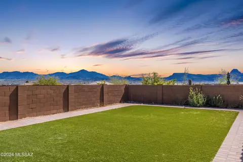 5209 W Toronto Highlands Ln, Tucson, AZ 85742