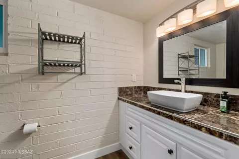 2305 E 19th St, Tucson, AZ 85719 photo 18