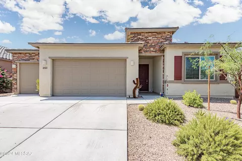 10945 W Radcliff Dr, Marana, AZ 85653