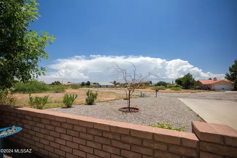Exterior - 907 E Ocotillo Way, Sunsites, AZ 85625 photo 8 of 17
