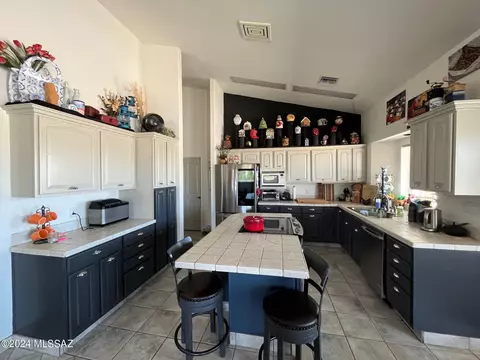Kitchen - 907 E Ocotillo Way, Sunsites, AZ 85625 photo 1 of 6