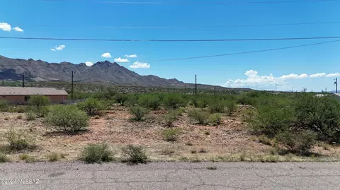 111 Via Estonia #6, Rio Rico, AZ 85648
