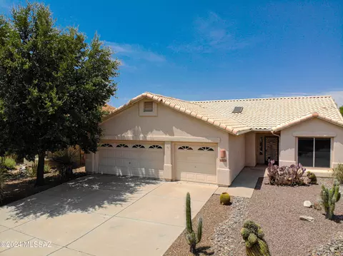12347 N Echo Valley Dr, Oro Valley, AZ 85755