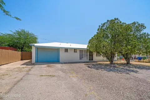 5626 E 31st St, Tucson, AZ 85711