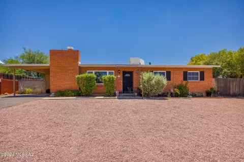 7310 E Placita Antigua, Tucson, AZ 85710