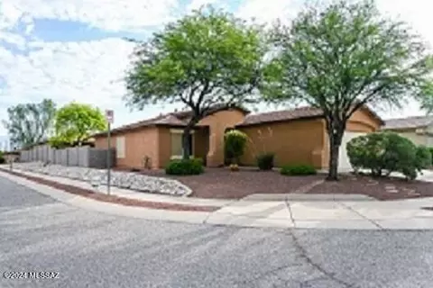 9381 E Rockhouse Peak Pl, Tucson, AZ 85710