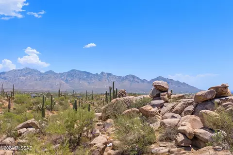 1751 W Tortolita Mountain Cir, Oro Valley, AZ 85755