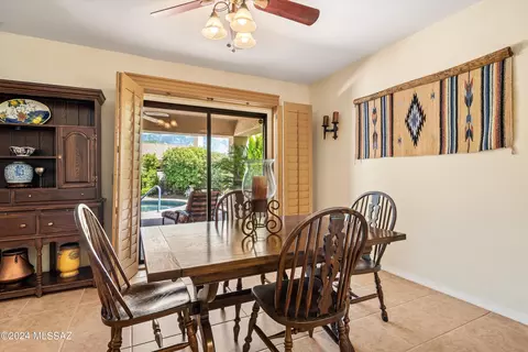 Dining - 38405 S Apache Peak Dr, Saddlebrooke, AZ 85739 photo 3 of 4