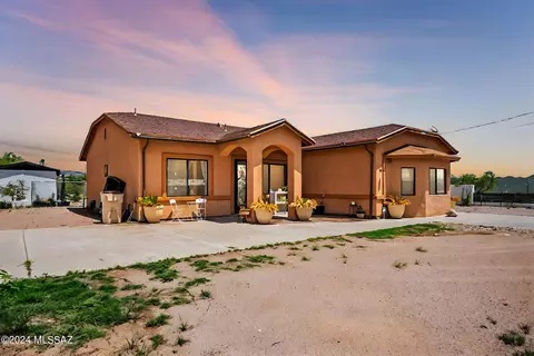 1043 Camino Estrella, Rio Rico, AZ 85648