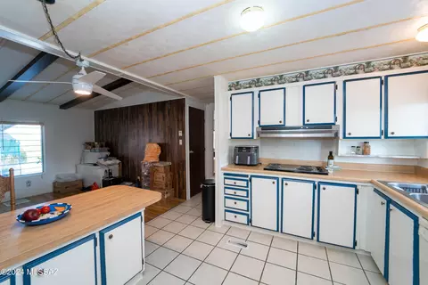 1326 E Ginter Rd, Tucson, AZ 85706 photo 4