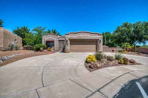 604 W Greenview Pl, Green Valley, AZ 85614