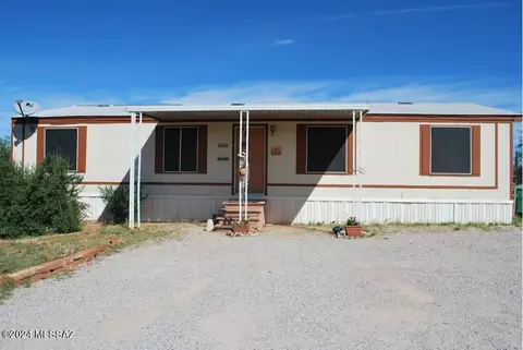 15875 N Twin Lakes Dr, Tucson, AZ 85739