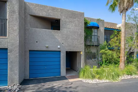 1652 N Forgeus Ave, Tucson, AZ 85716