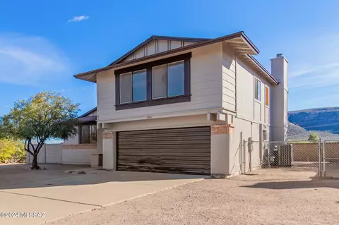3061 W Calle De La Bajada, Tucson, AZ 85746