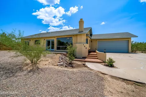 700 N Constitution Dr, Tucson, AZ 85748