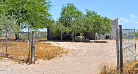 10347 S Summit Park Rd, Tucson, AZ 85756