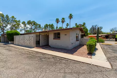 1002 S Kolb Rd #16, Tucson, AZ 85710