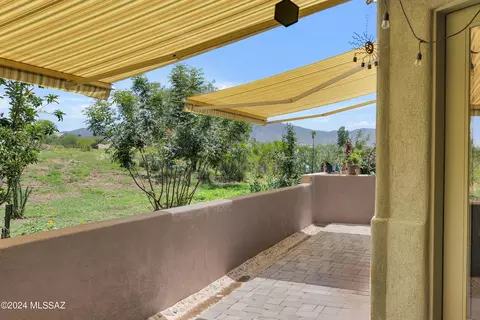 7 S Crown Plz, Vail, AZ 85641 photo 17