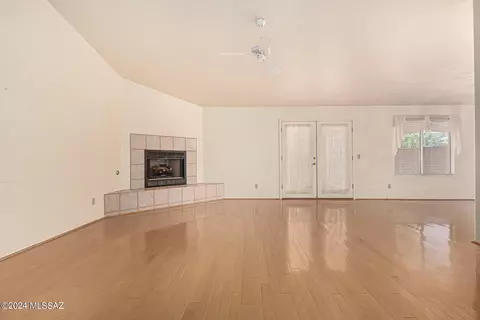 9183 Elderberry St, Tucson, AZ 85747 photo 4