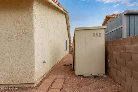 9183 Elderberry St, Tucson, AZ 85747 photo 33