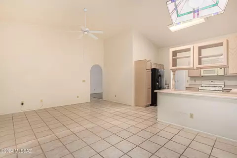 9183 Elderberry St, Tucson, AZ 85747 photo 7
