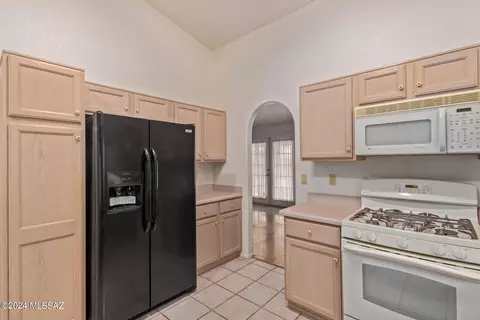 9183 Elderberry St, Tucson, AZ 85747 photo 11