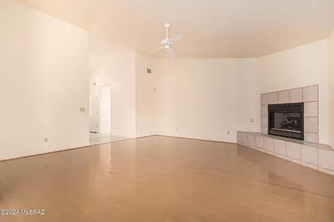 9183 Elderberry St, Tucson, AZ 85747 photo 3