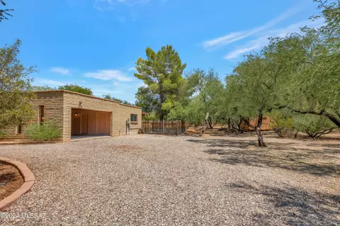 Exterior - 11260 E Quick Draw Pl, Tucson, AZ 85749 photo 3 of 8