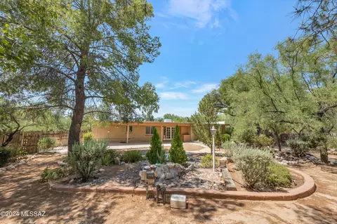 Exterior - 11260 E Quick Draw Pl, Tucson, AZ 85749 photo 4 of 8