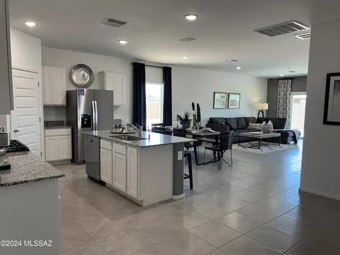 Kitchen - 9774 E Gray Hawk Dr, Tucson, AZ 85730 photo 2 of 2