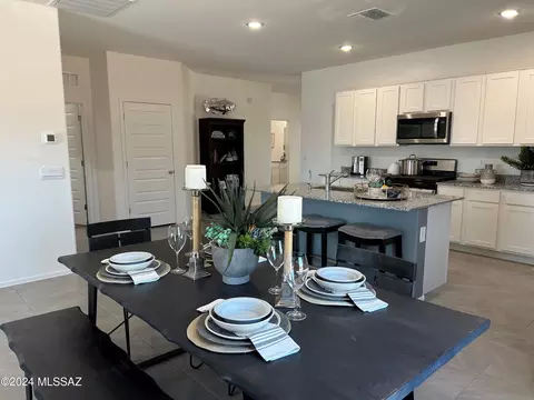 9774 E Gray Hawk Dr, Tucson, AZ 85730