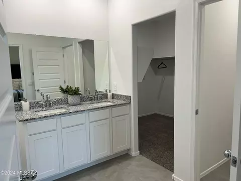 Entry Way - 9774 E Gray Hawk Dr, Tucson, AZ 85730 photo 2 of 2