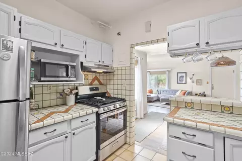 1404 E Silver St, Tucson, AZ 85719 photo 9