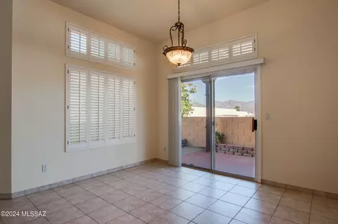 10421 E Thunderbolt Dr, Tucson, AZ 85748 photo 11