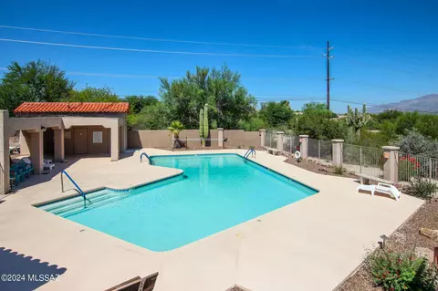 10421 E Thunderbolt Dr, Tucson, AZ 85748 photo 34
