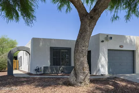 1953 N Frances Blvd, Tucson, AZ 85712