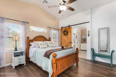 Bedroom - 60572 Flank Strap Dr, Tucson, AZ 85739 photo 1 of 5