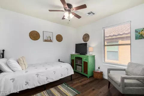 Bedroom - 60572 Flank Strap Dr, Tucson, AZ 85739 photo 5 of 5